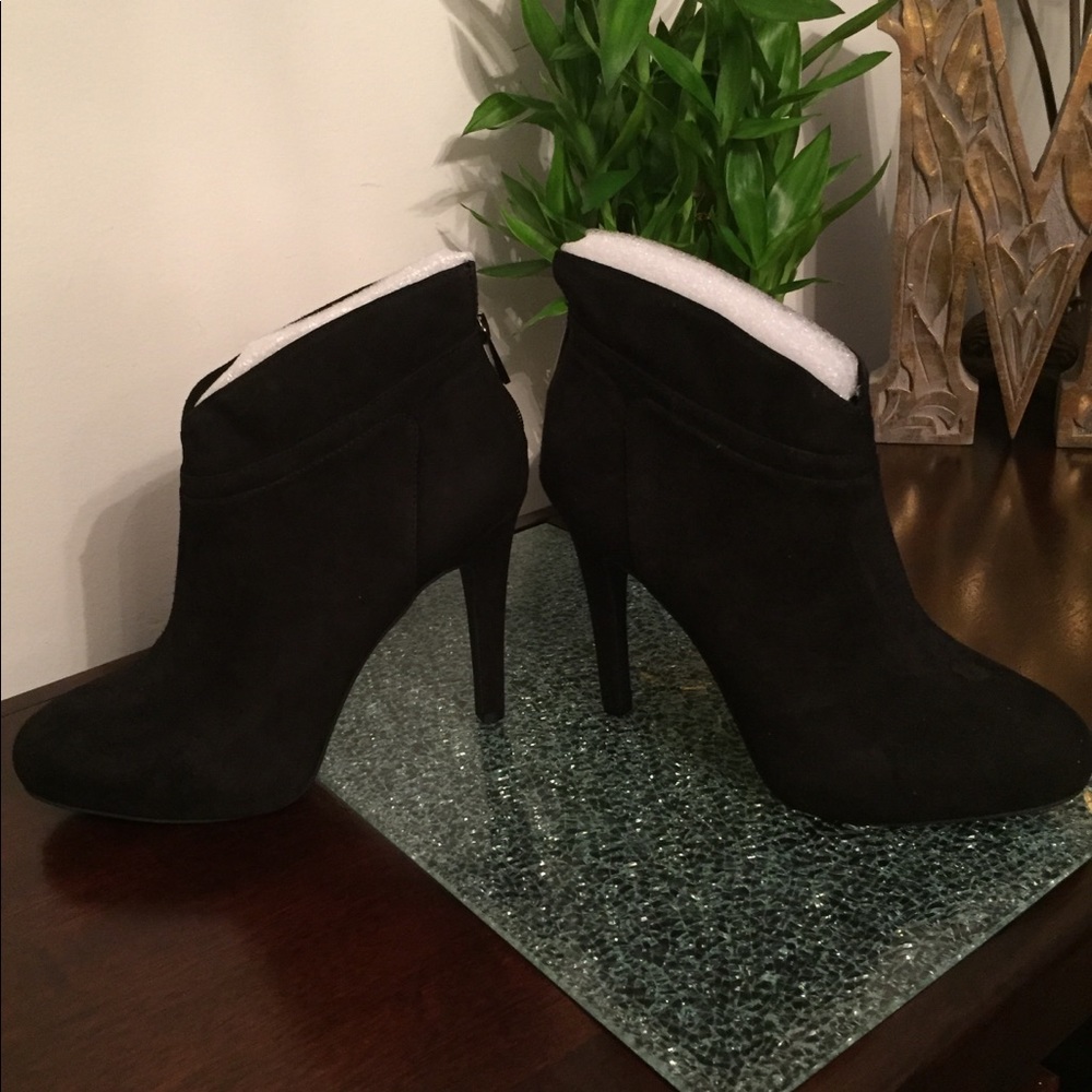 Jessica Simpson booties
